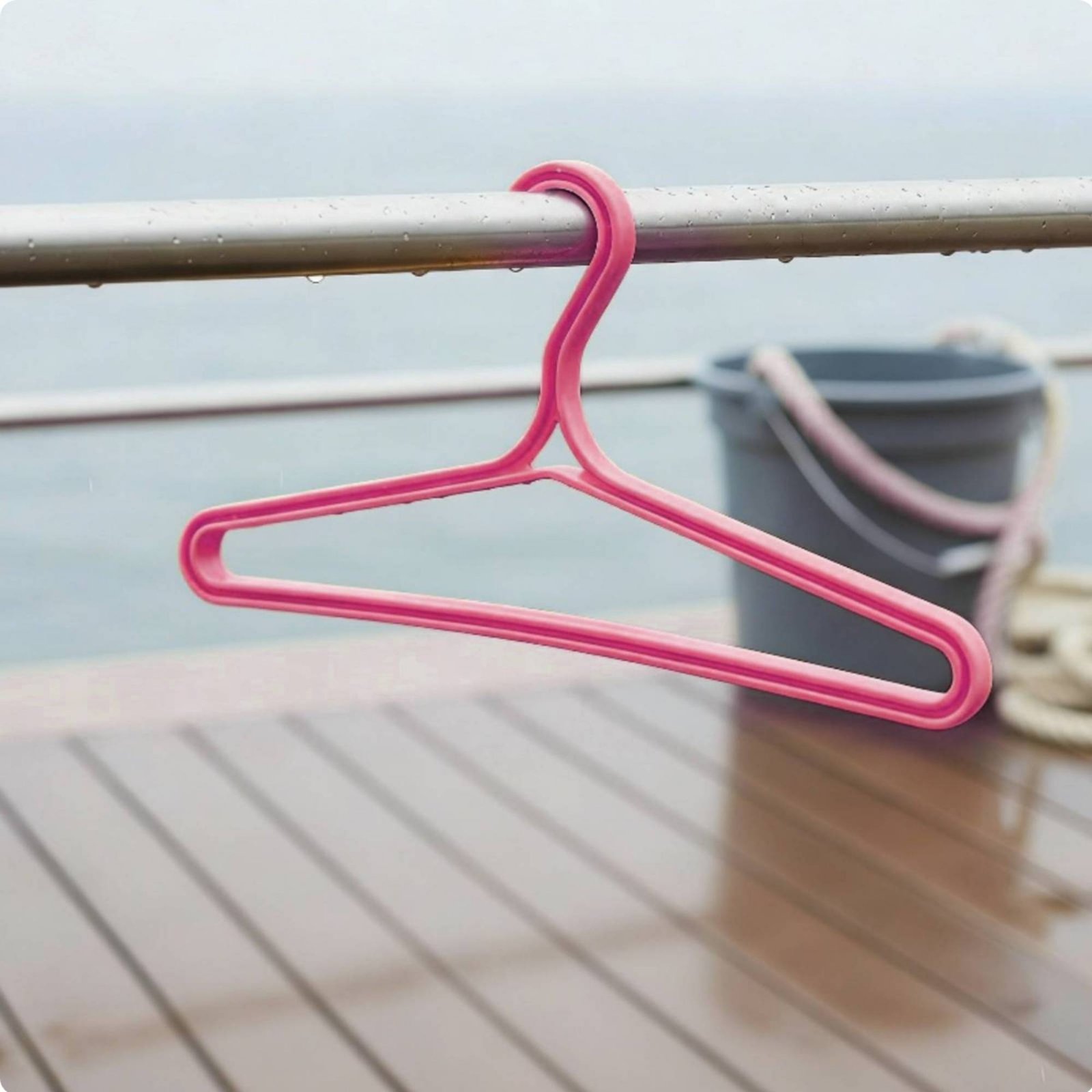 ウェットスーツハンガー 長持ちするダイビングスーツハンガー  - Sports Equipment Drying Rack のレビューと価格